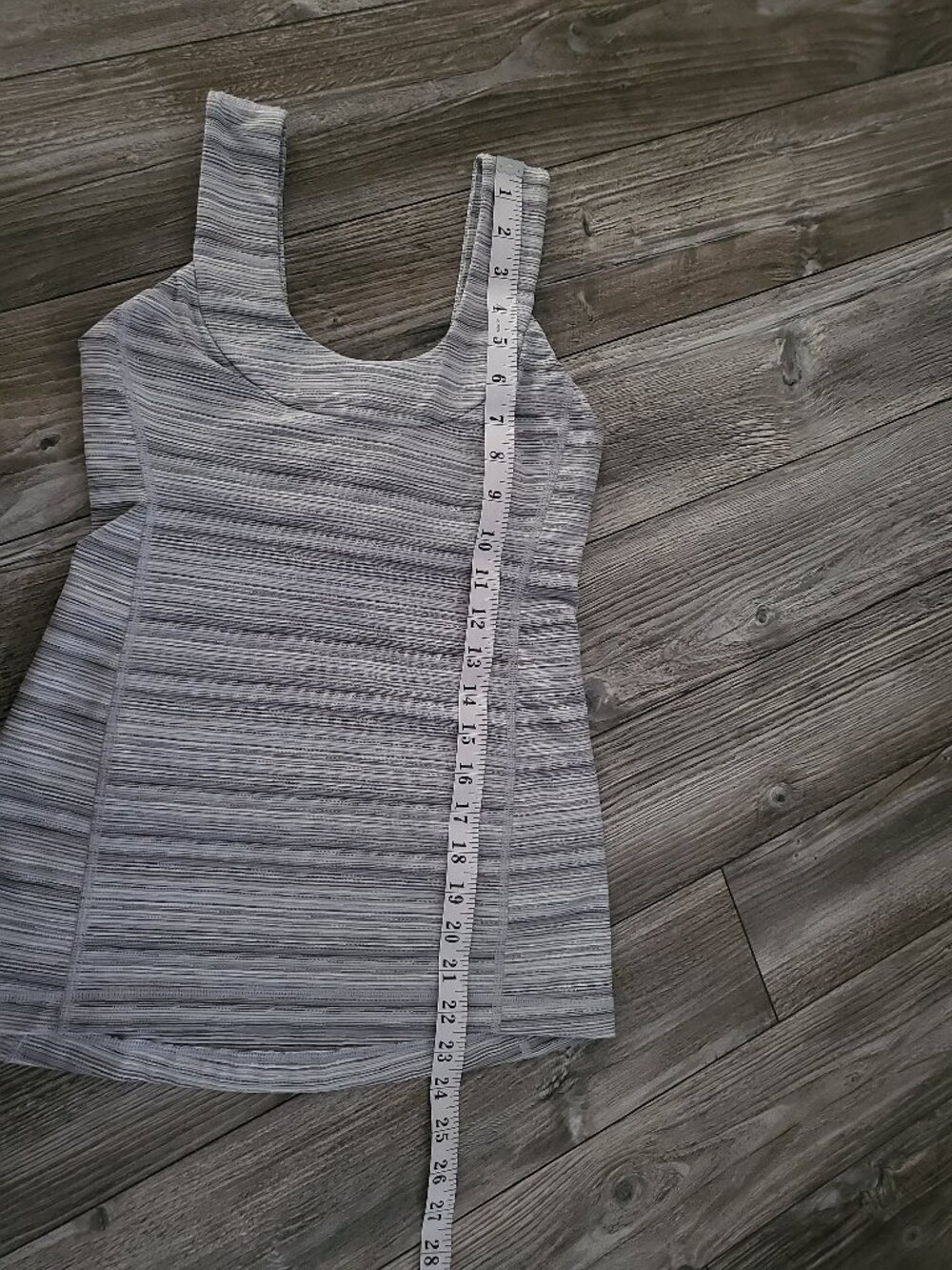 Lululemon Vintage Made in Canada Striped Gray Scoop Neck Tank Size 4 - Picture 5 of 9